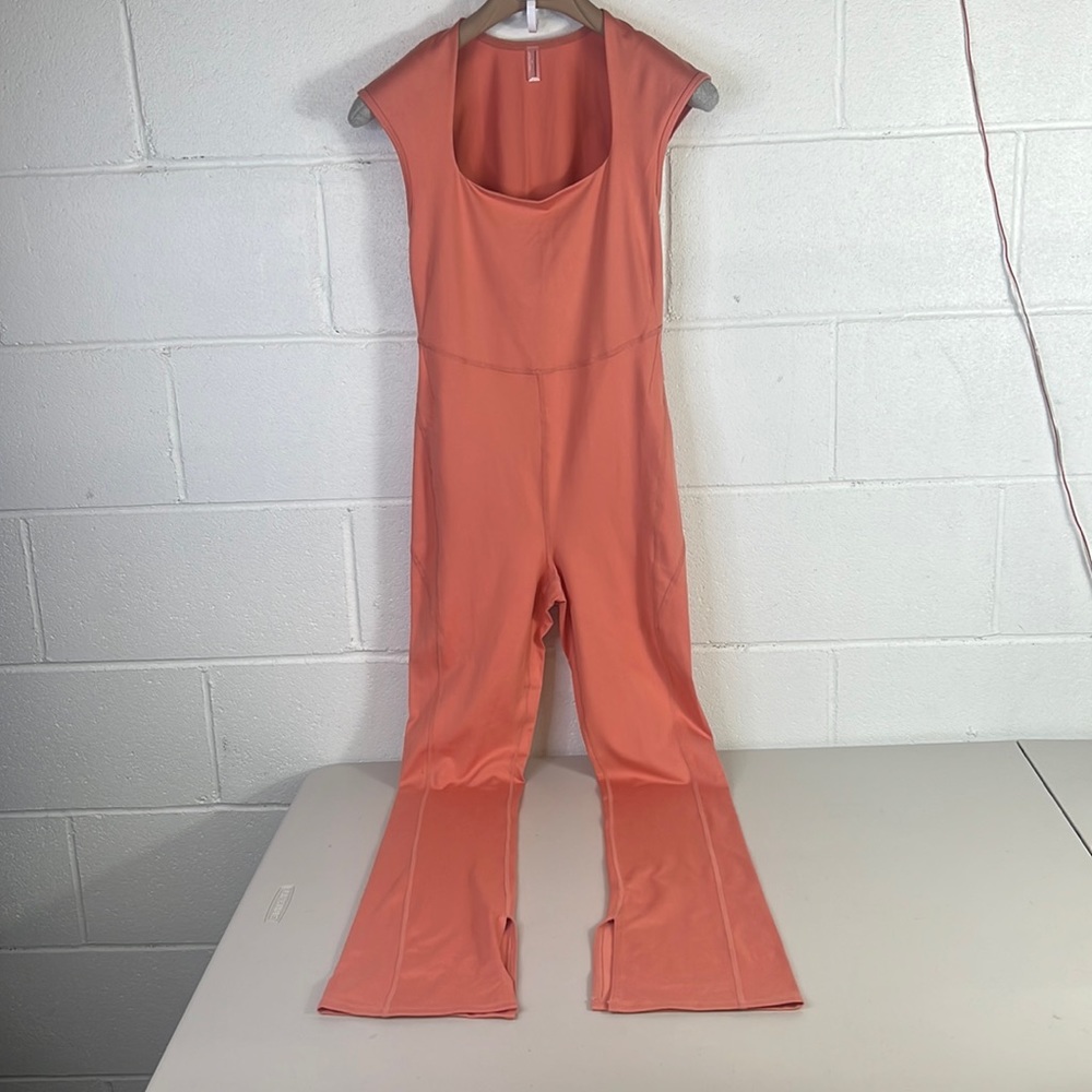 New Free People Movement twighlight square neck flare jumpsuit coral sz S cutout - Picture 3 of 8
